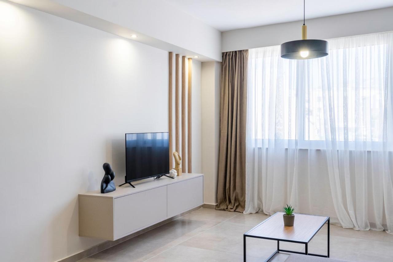 Divine 2br In The Heart Of Apartment Athens